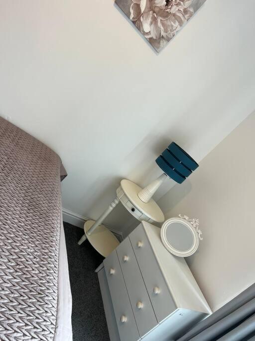 The First-Central Wigan 8 Guests Exteriér fotografie